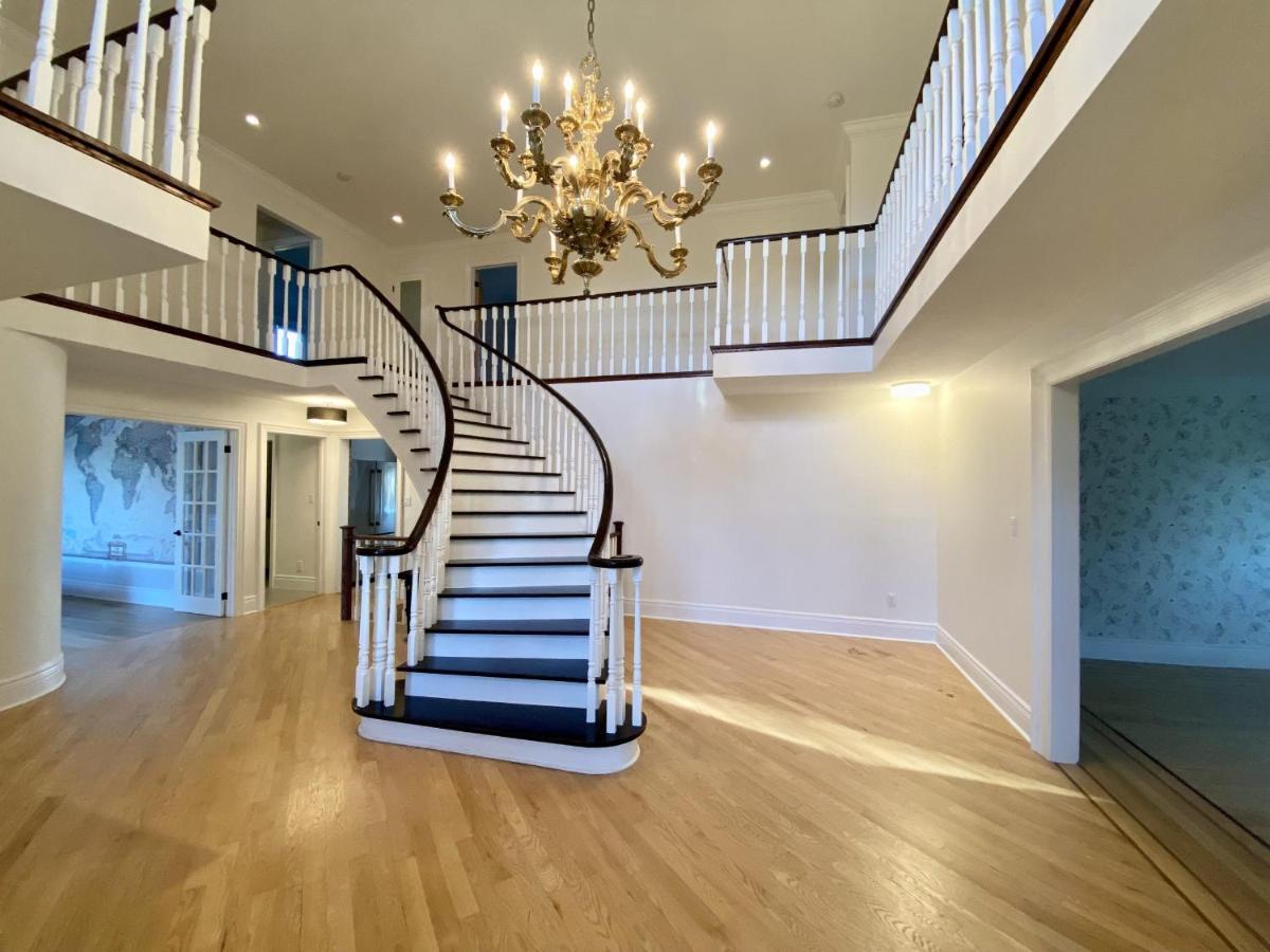 5000+ Sqft Cottage Near Toronto Bolton Luaran gambar